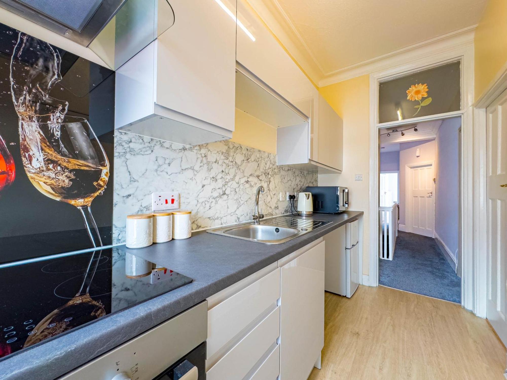 2 Bedroom Apartment เซาเทนด์ ออน ซี ภายนอก รูปภาพ